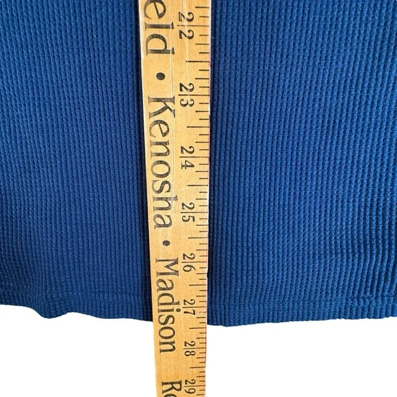 Under Armour Men’s Thermal Long Sleeve Shirt Blue Raglan Size Small NWT - Picture 8 of 8